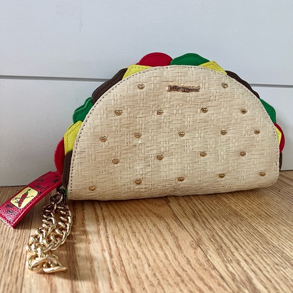 Betsey Johnson Handbags - RARE Betsey Johnson Taco Wristlet